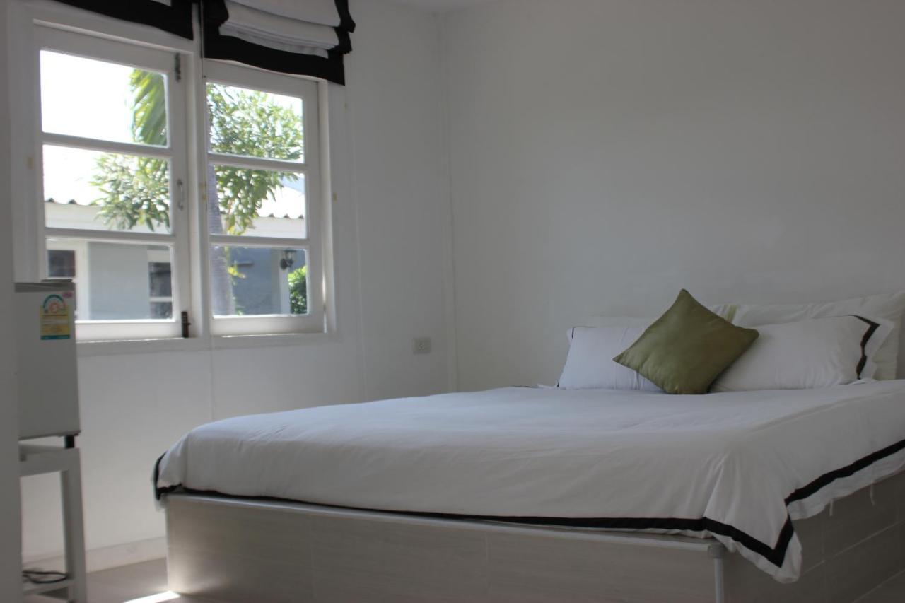 1715 House - White Rhino Hotell Rawai Eksteriør bilde